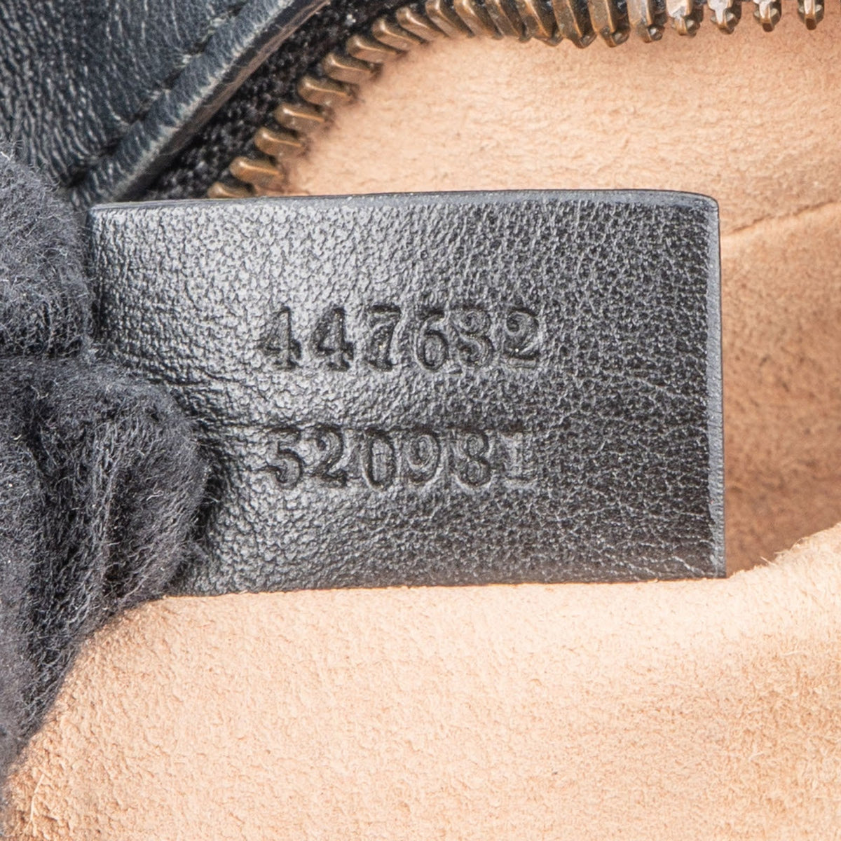 Gucci Matelassé Leder GG Marmont Camera Umhängetasche, Bild 11 von 11