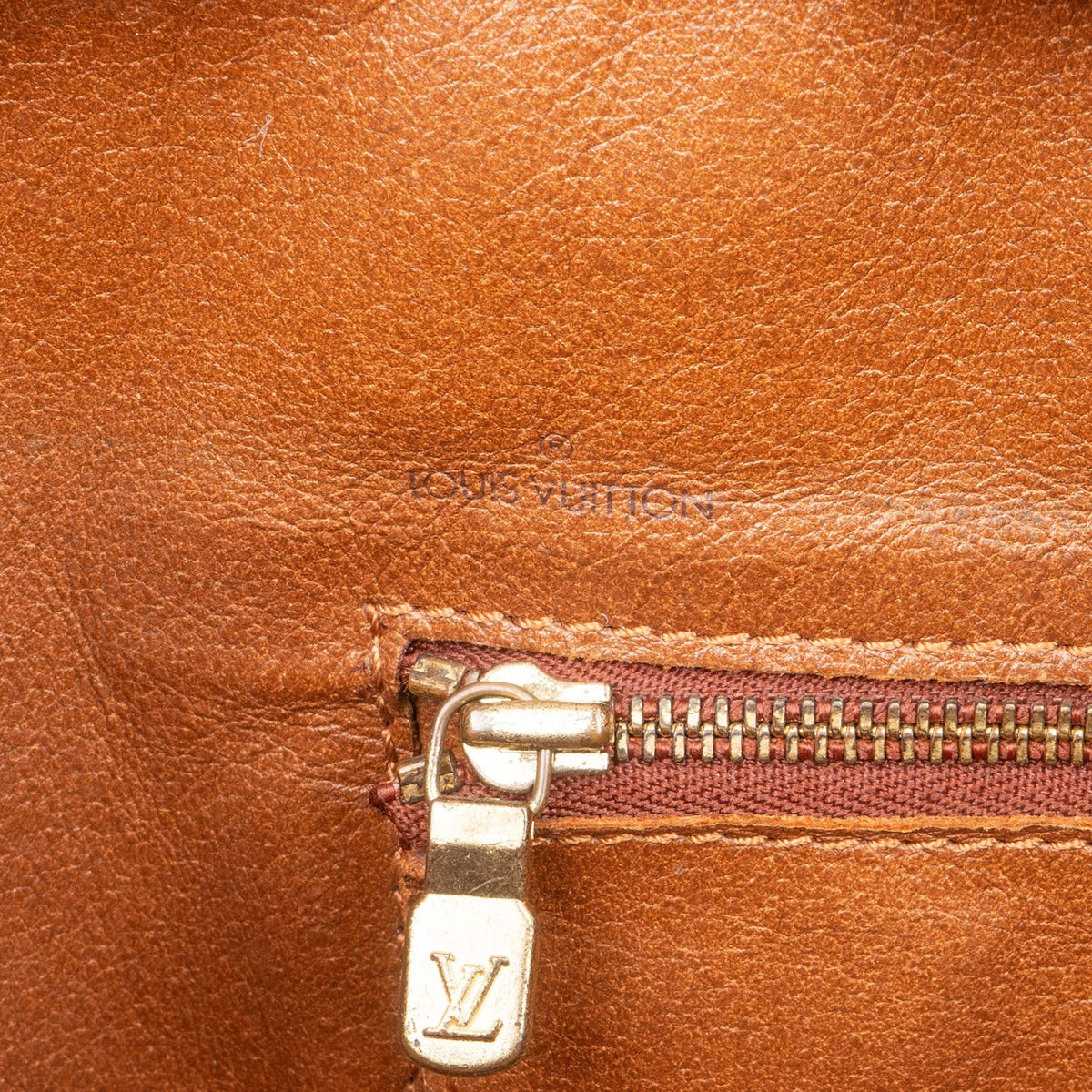 Louis Vuitton Sac Weekend aus Monogram Canvas – Ansicht 8