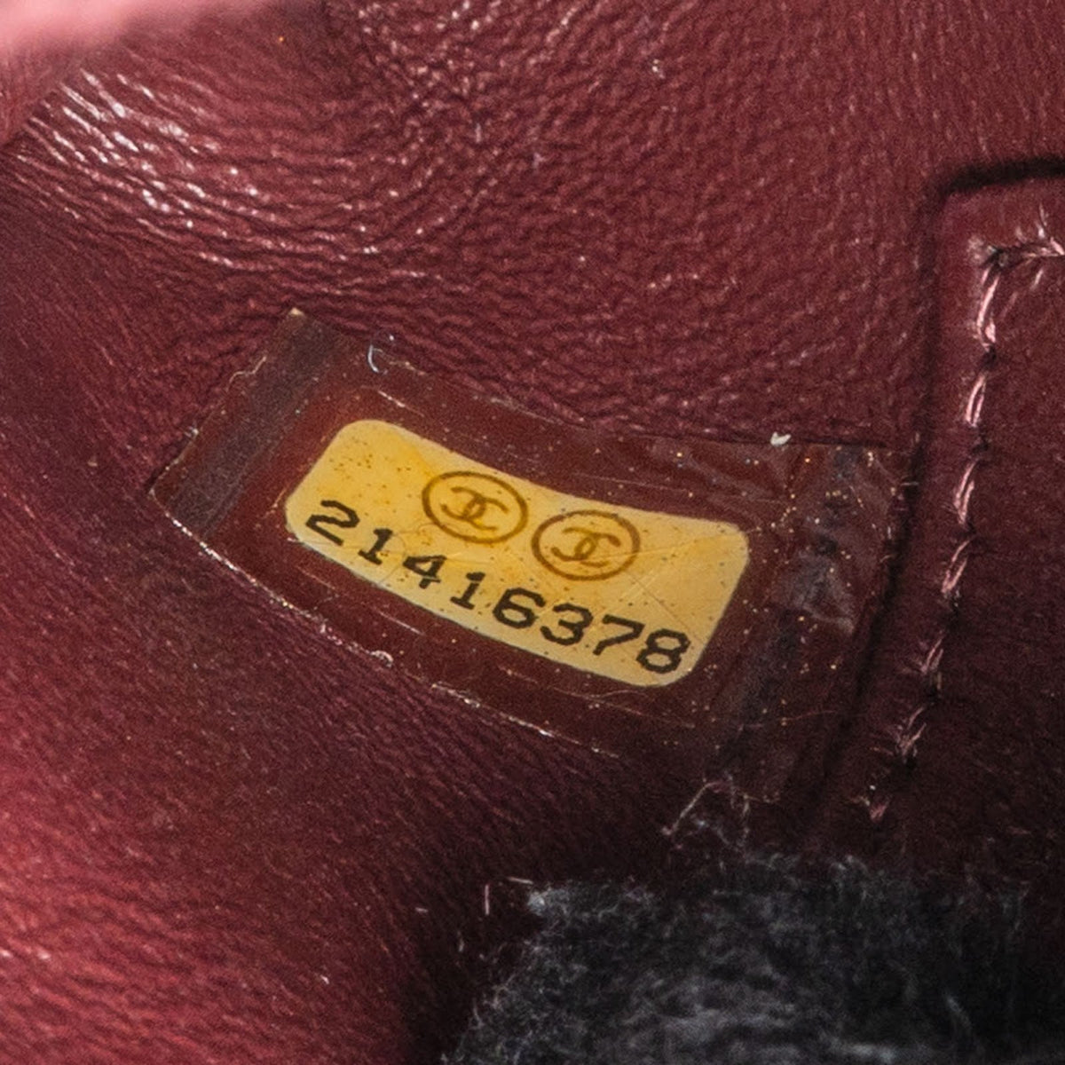 Sac à main Chanel Coco Handle à rabat en cuir caviar matelassé et lézard