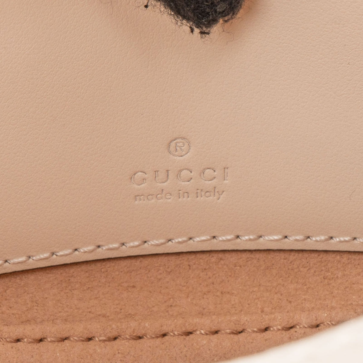 Gucci GG Marmont Half-Moon-Shaped Mini aus Leder – Ansicht 11