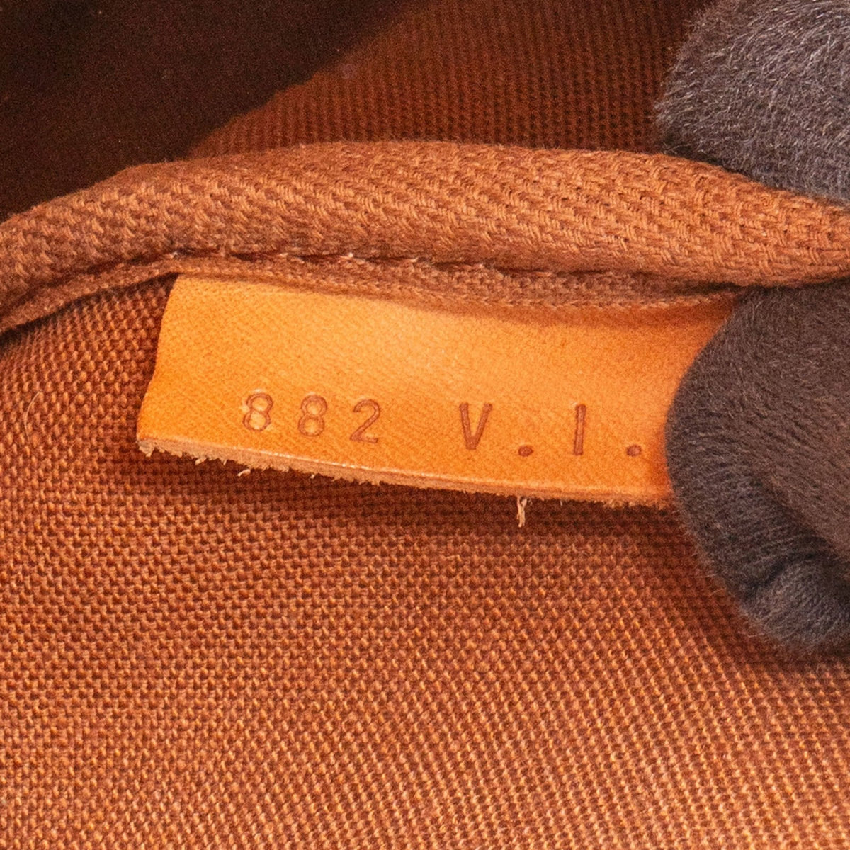 Borsa a tracolla Louis Vuitton Saumur 40 in tela Monogram