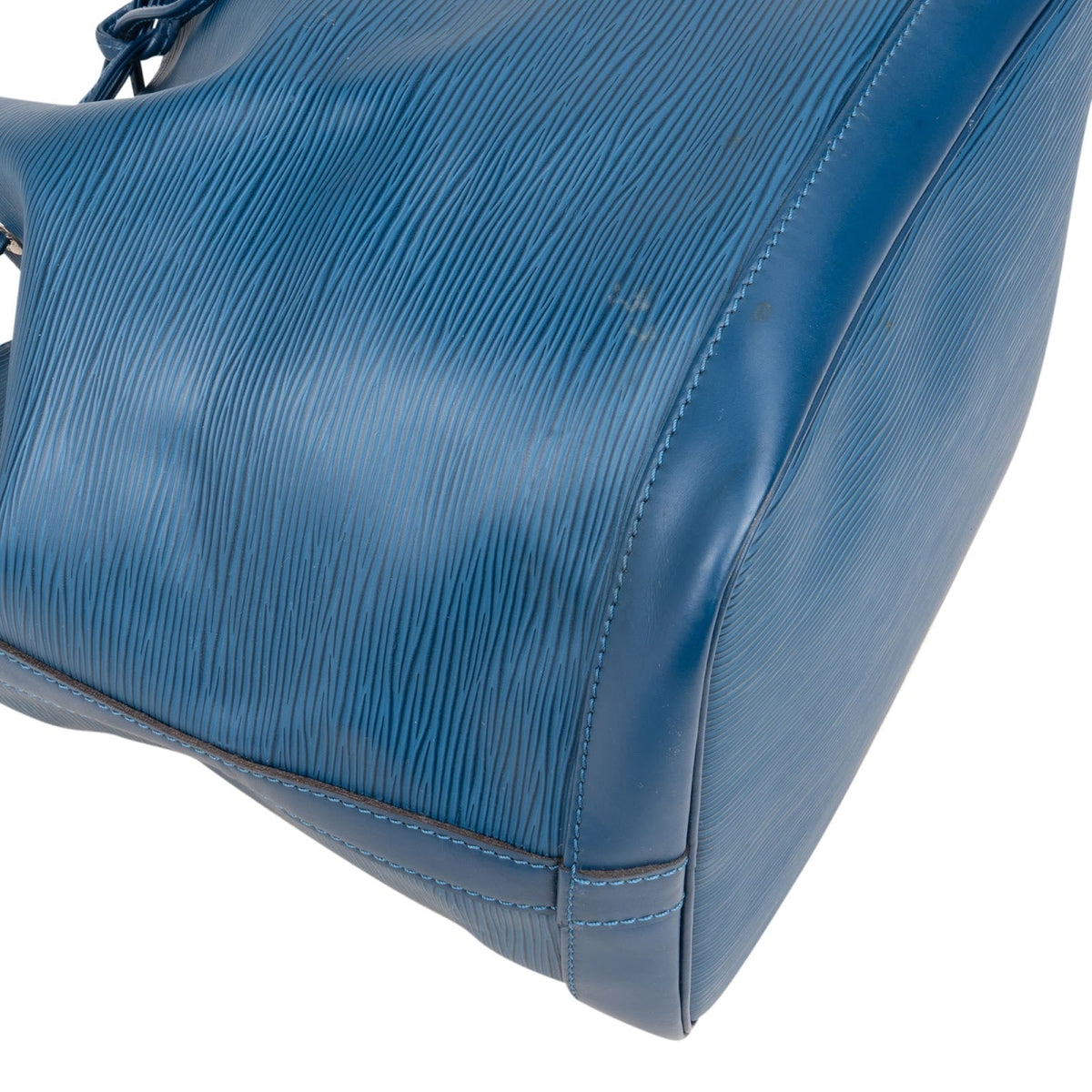 Louis Vuitton Bleu Epi Leather NM Sac Noé Petit Shoulder Bag