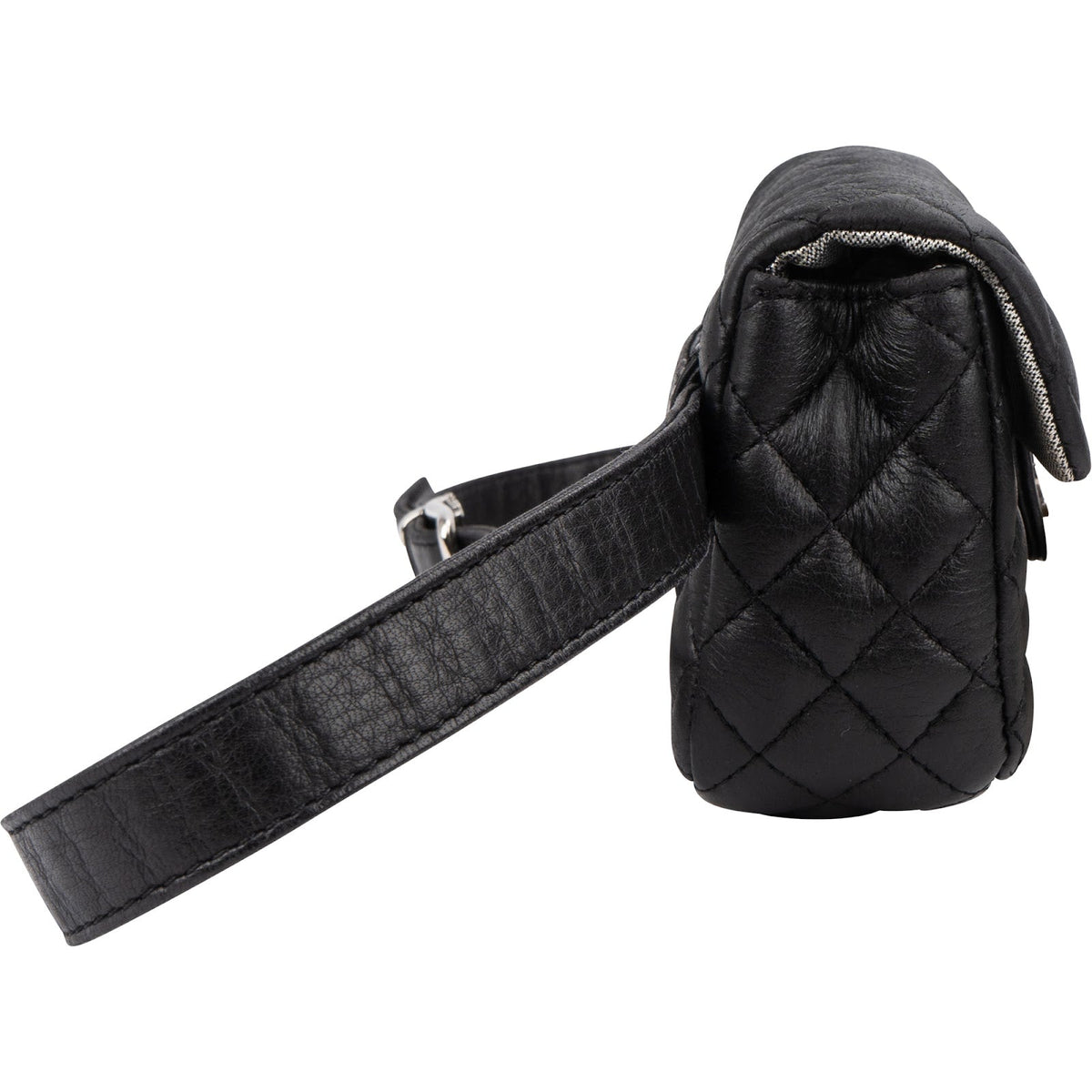 Sac ceinture Chanel Uniform en cuir d'agneau matelassé noir, pièces métalliques palladiées