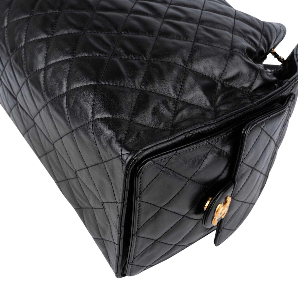 Chanel 25 Medium gewatteerde lamsleren bucket-schoudertas met trekkoord