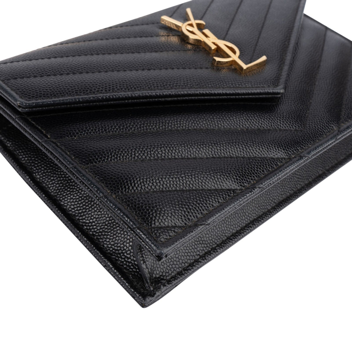 Bolso de hombro Saint Laurent Monogram en piel granulada Grain de Poudre con cadena