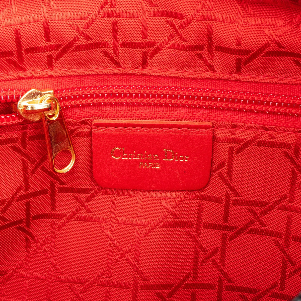 Bolso Lady Dior de nylon acolchado con motivo Cannage de Christian Dior