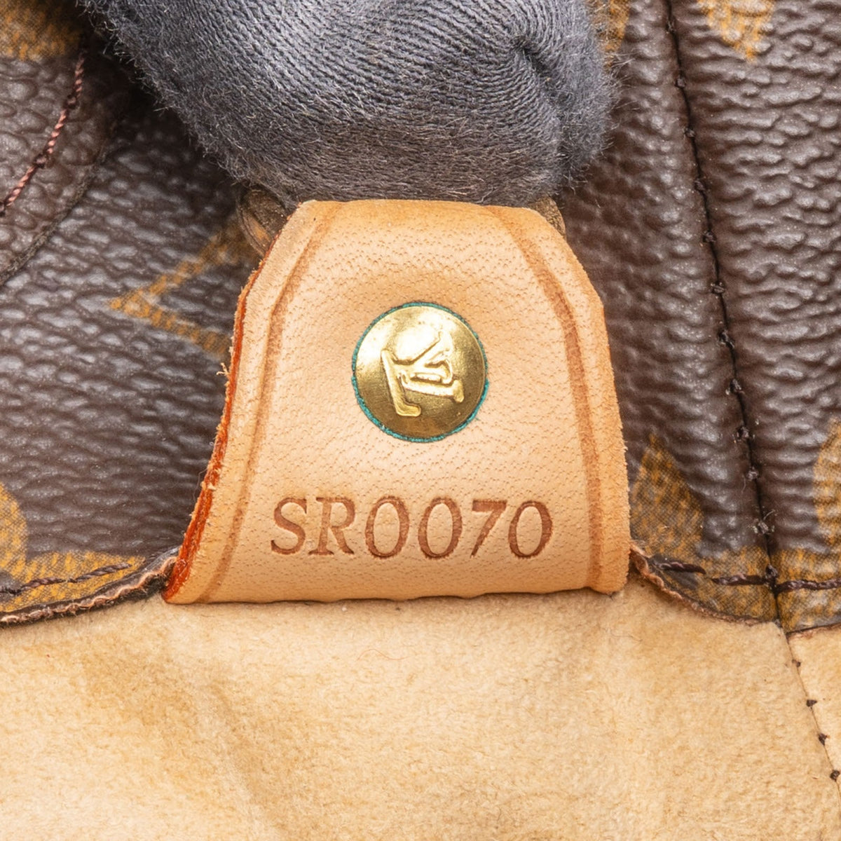 Sac à bandoulière Louis Vuitton Luco Shopper en toile Monogram