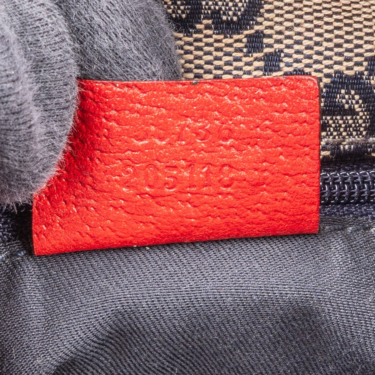 Gucci Rot Pebbled Leder D-Ring Handtasche, Bild 10 von 10