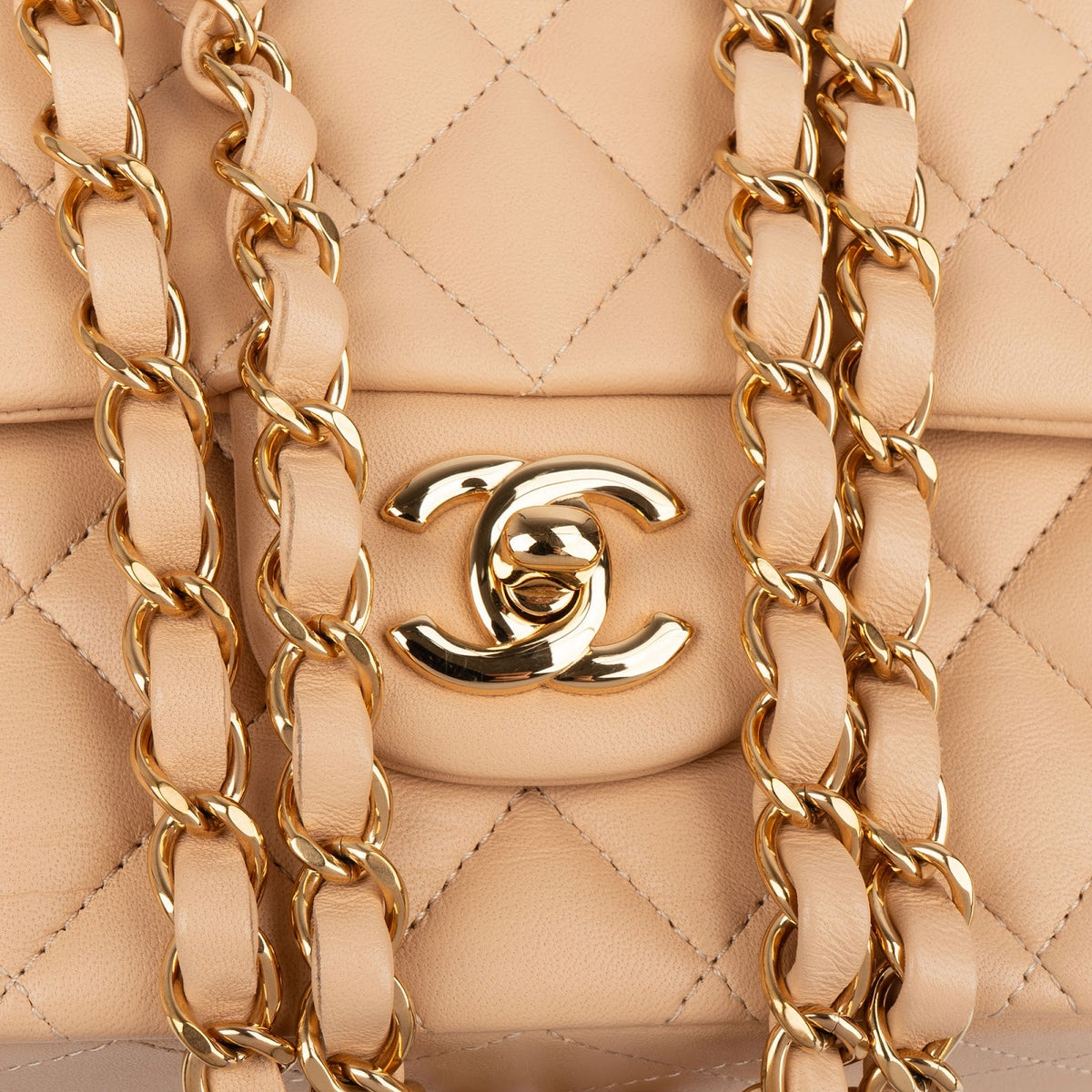 Chanel Lammleder Medium Double Flap Schultertasche, Bild 9 von 15