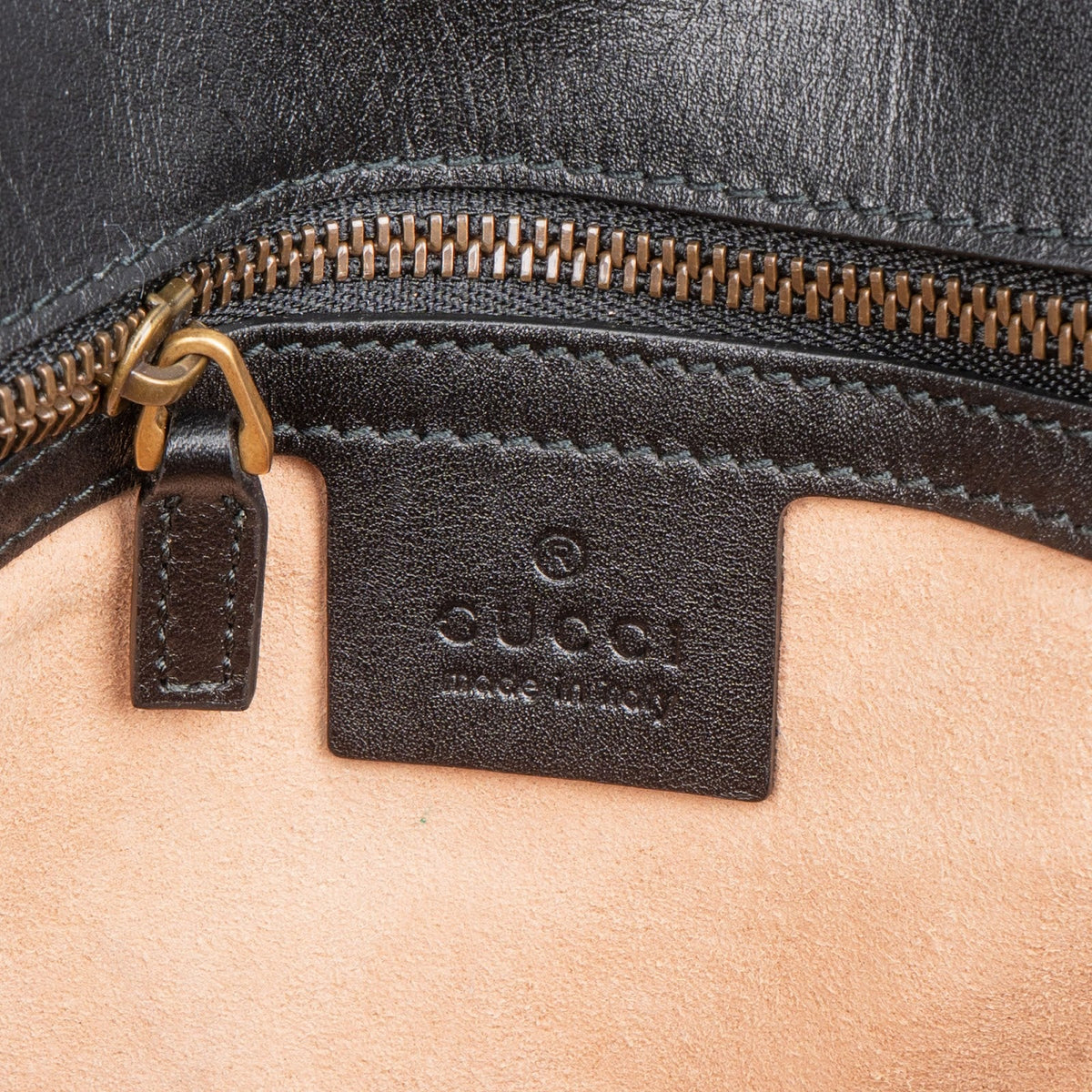 Gucci Matelassé Leder GG Large Marmont Umhängetasche, Bild 11 von 12