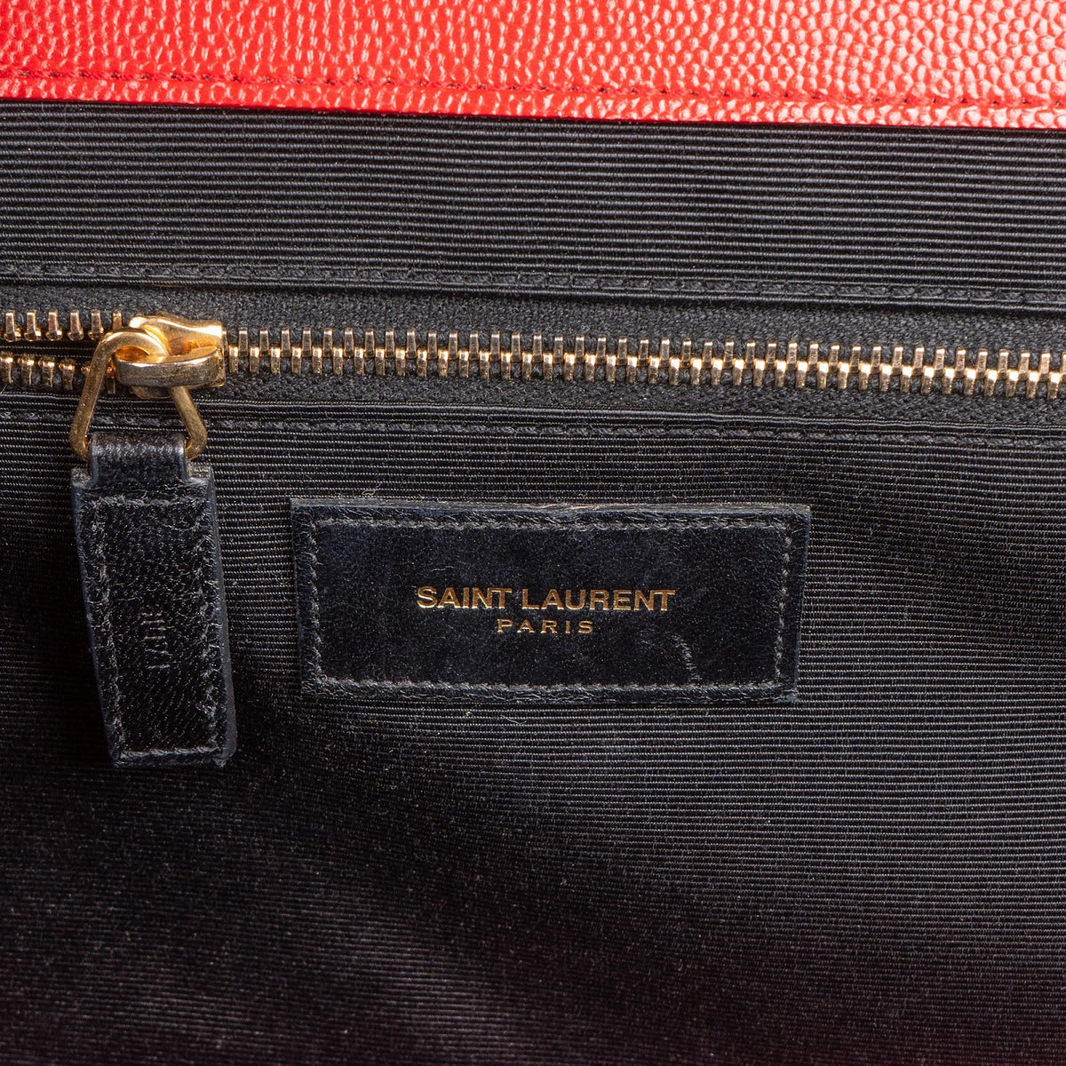 Yves Saint Laurent Grain de Poudre Textured Leather Envelope Crossbody Bag