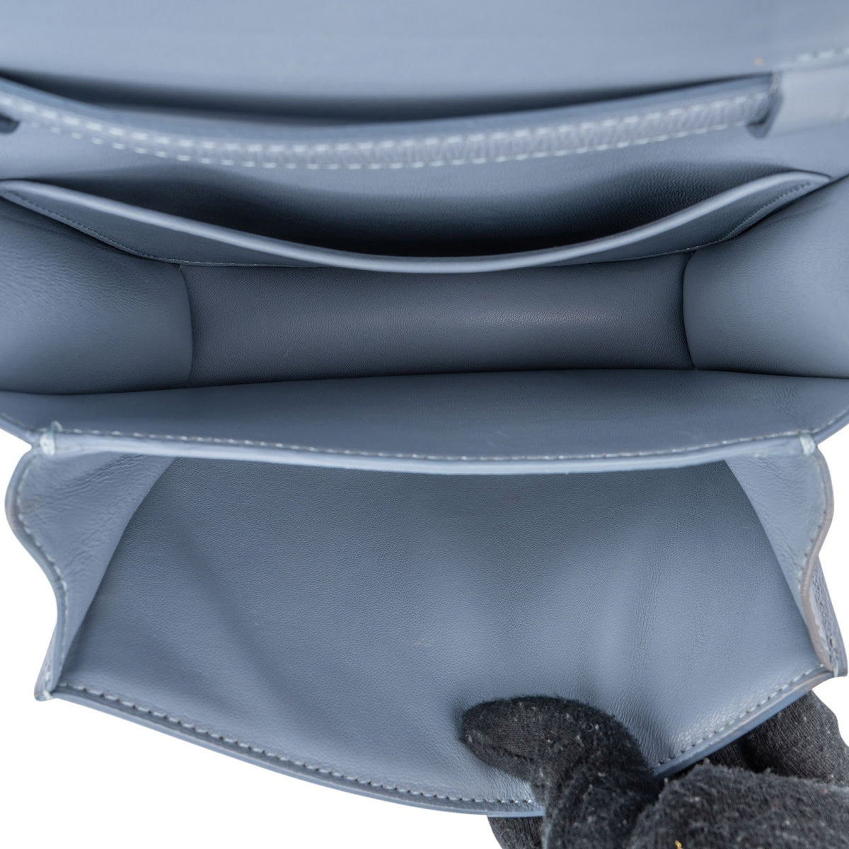 Sac bandoulière Classic Box petit modèle en cuir de veau grainé bleu Celine