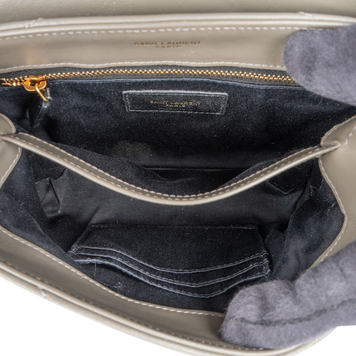 Borsa a tracolla Toy Loulou Puffer in pelle di agnello trapuntata Saint Laurent