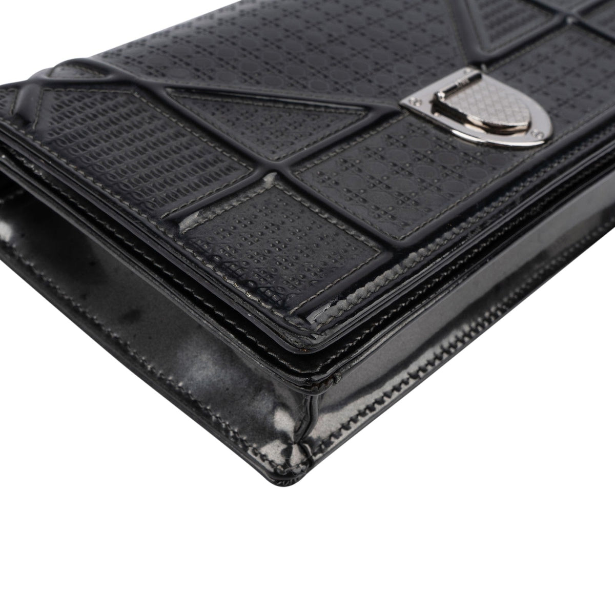 Dior Diorama Wallet on Chain aus Micro-Cannage-Lackleder – Ansicht 6