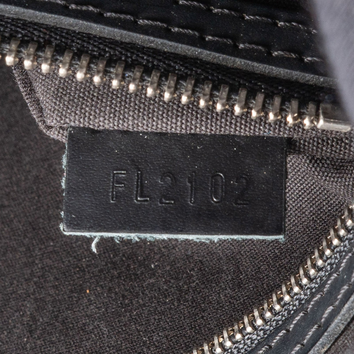 Sac à main Louis Vuitton Brea MM en cuir Epi noir
