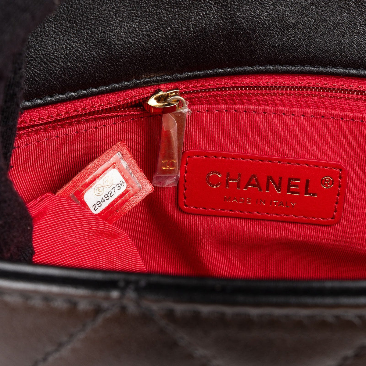Borsa a tracolla Chanel Single Flap in pelle di agnello trapuntata con lettere a catena