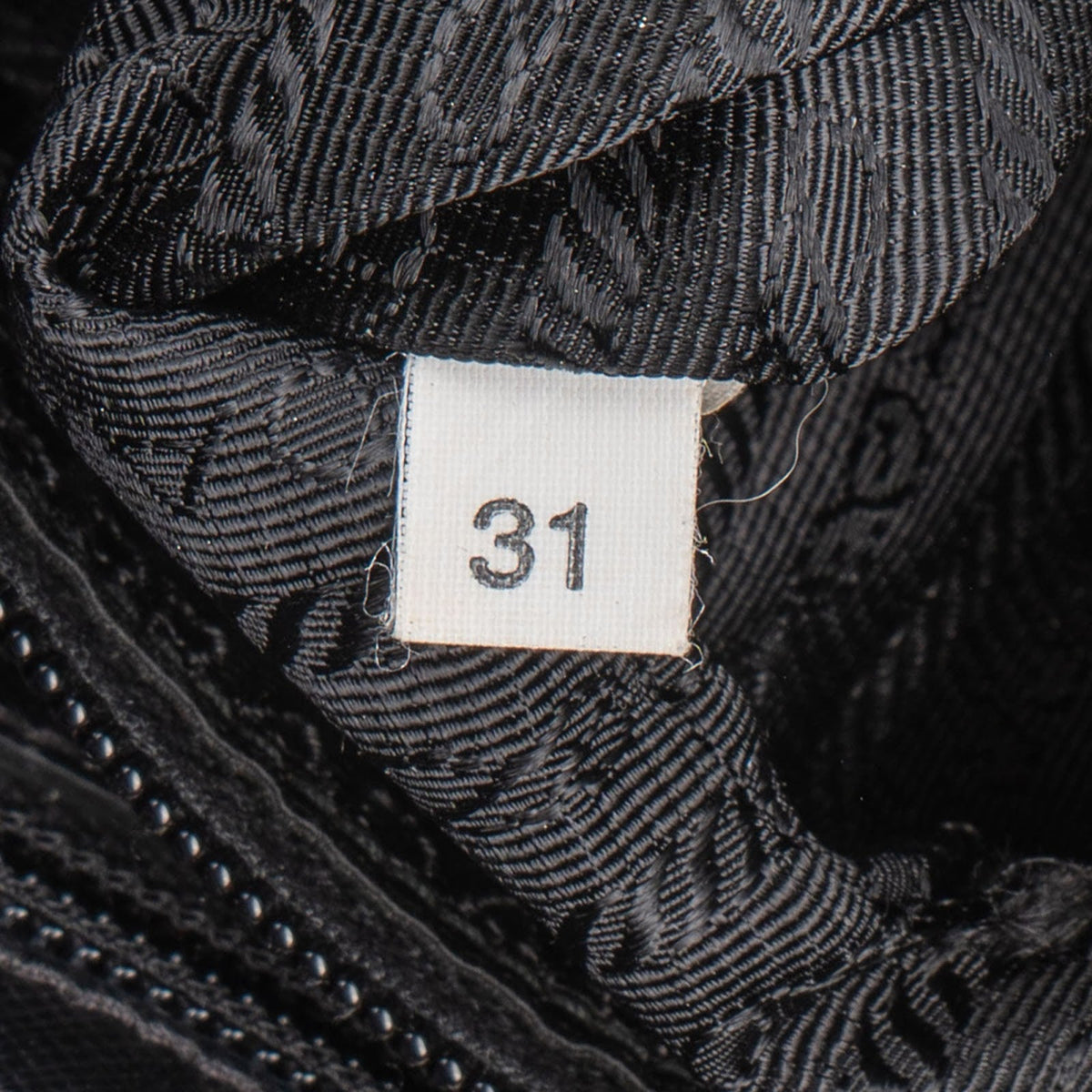 Prada Tessuto Saffiano Leder Triangle Aktentasche, Bild 10 von 10