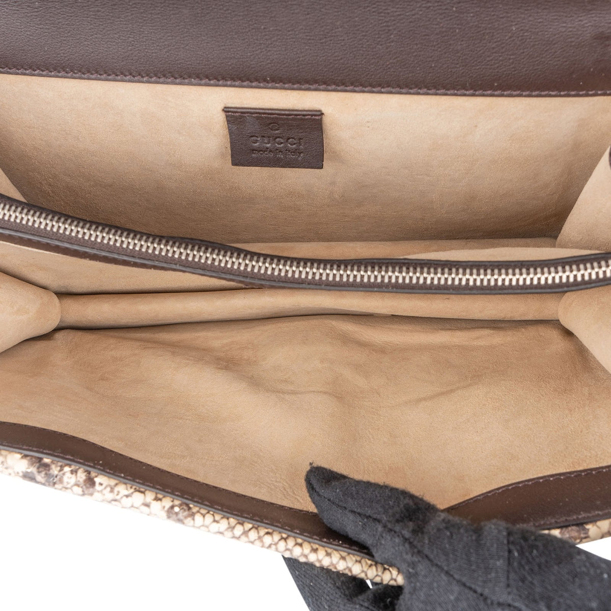 Bolso de hombro y bandolera Dionysus de lona GG Supreme con monograma y bordados de edición limitada de Gucci