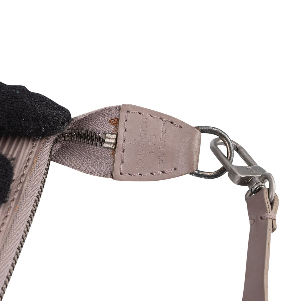 Louis Vuitton Pochette Accessoires aus fliederfarbenem Epi-Leder – Ansicht 10