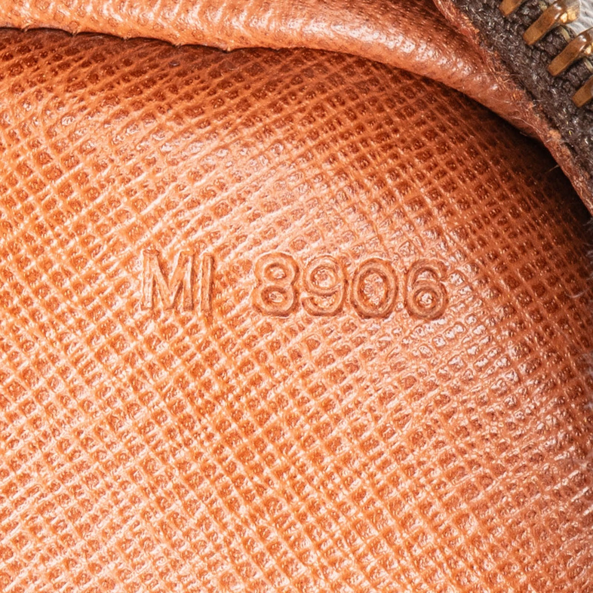 Louis Vuitton Jeune Fille aus Monogram Canvas – Ansicht 10