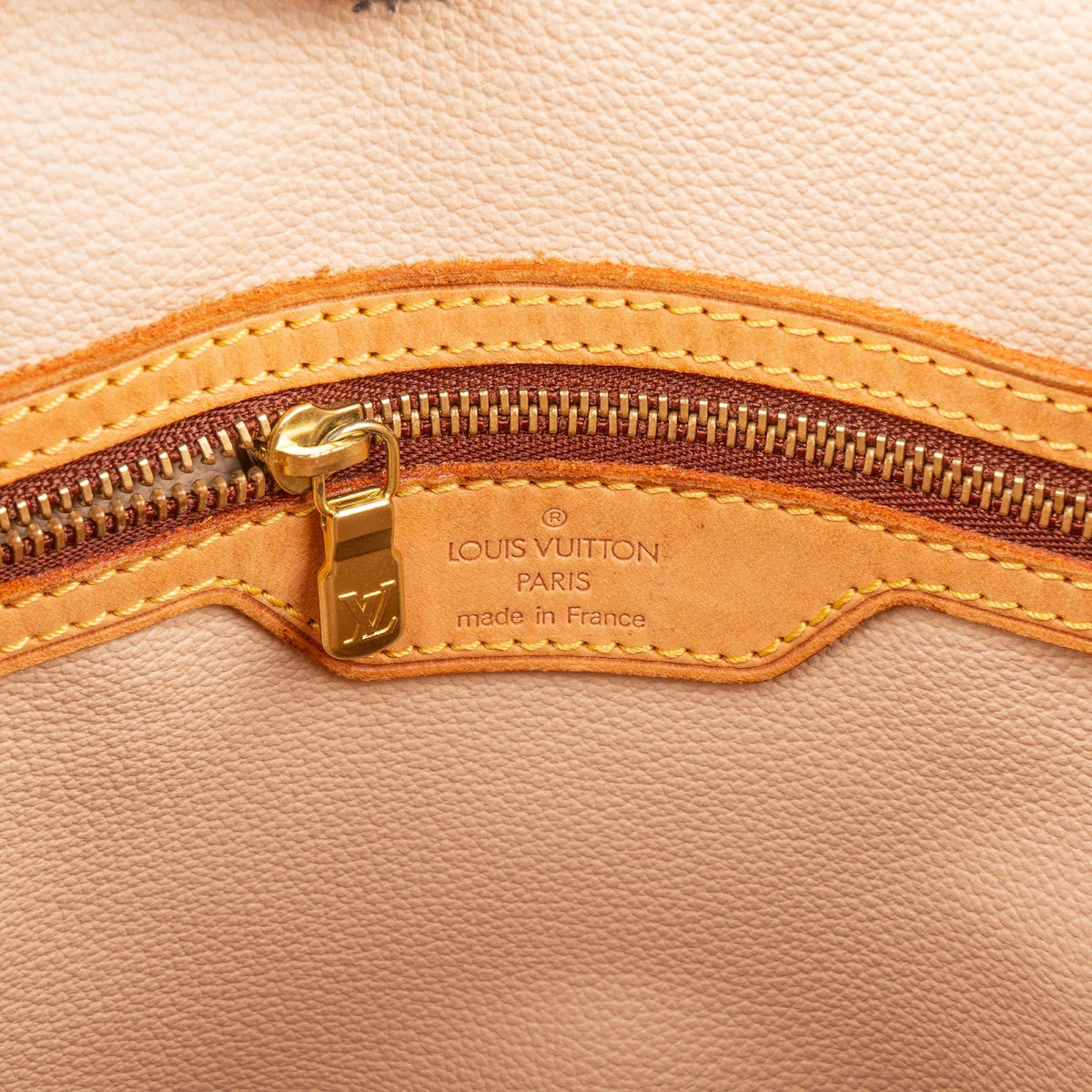 Borsa a spalla Louis Vuitton Bucket PM in tela Monogram