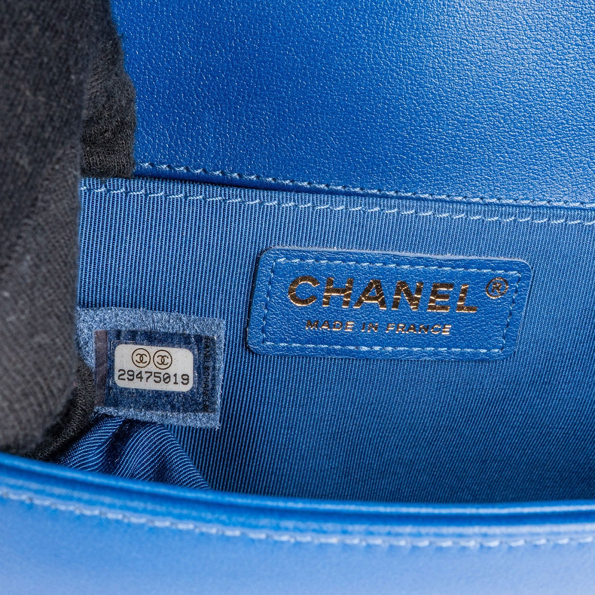 Chanel Boy Medium schoudertas van gewatteerd lamsleer met enkele flap