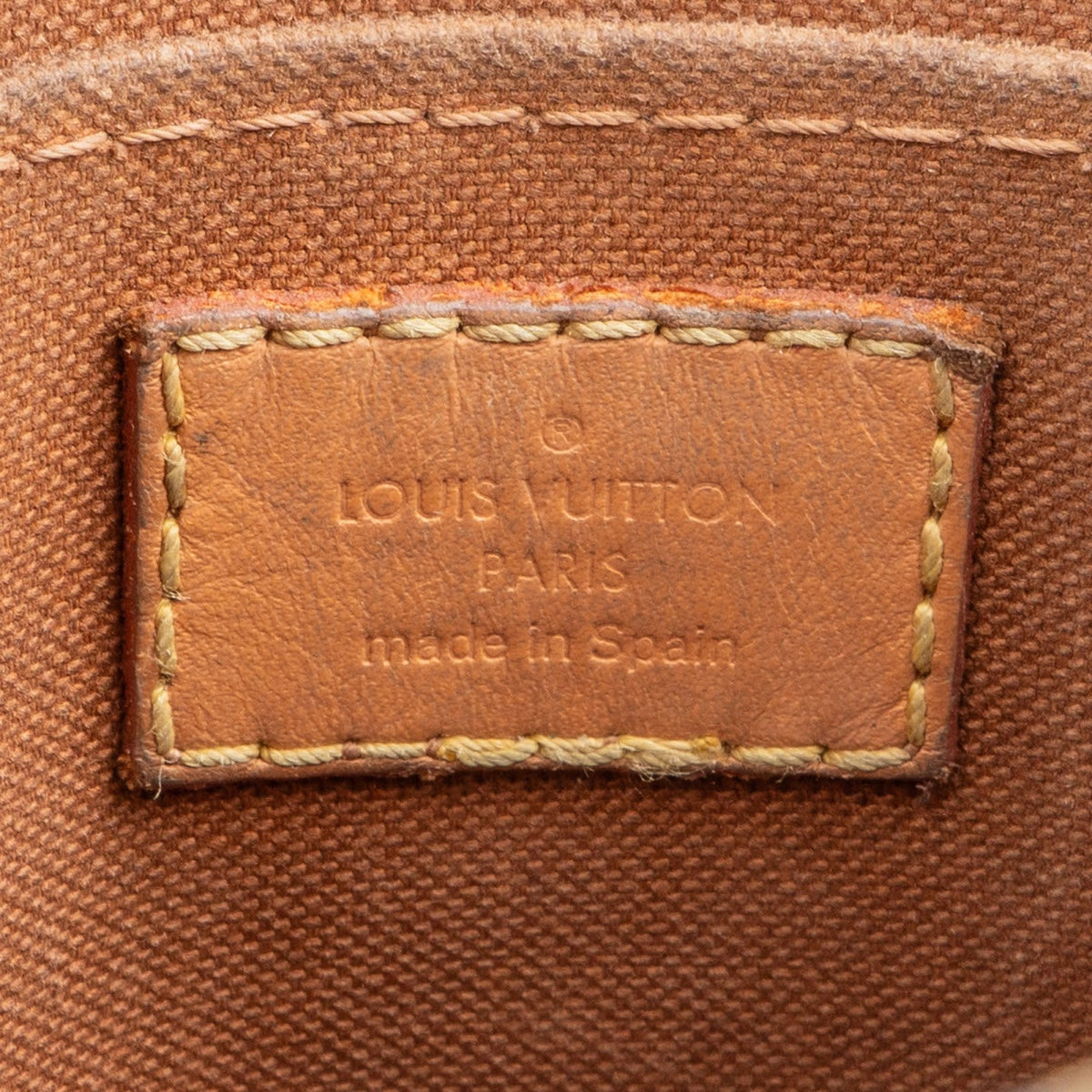 Louis Vuitton Petit Sac Plat aus Monogram Canvas – Ansicht 10
