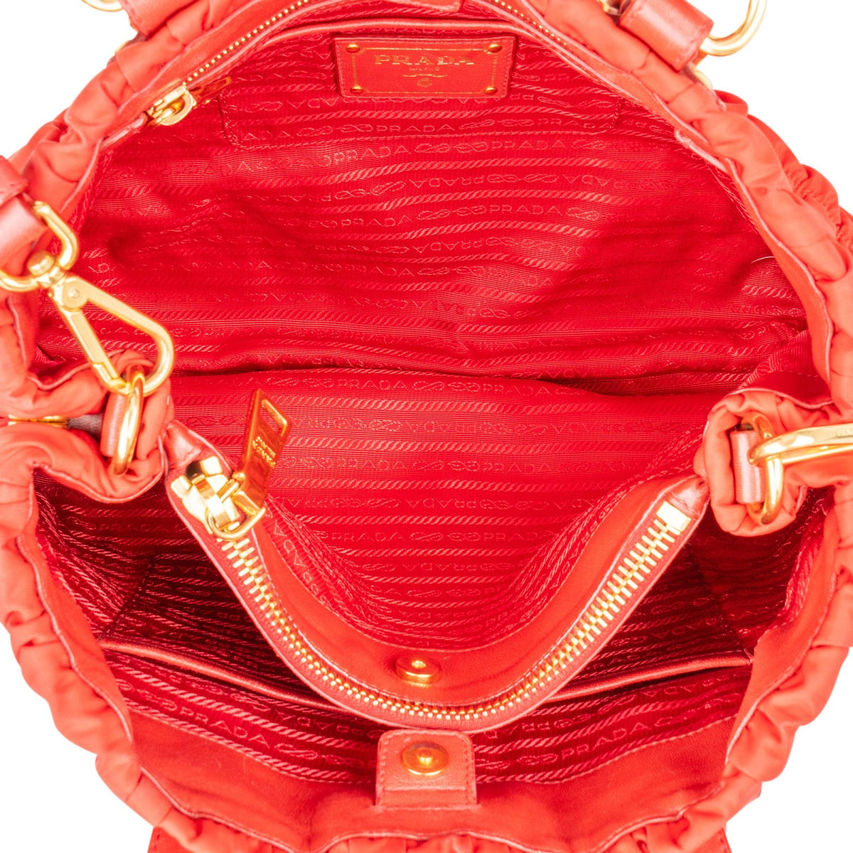 Prada Gaufre Tote aus Nylon – Ansicht 10