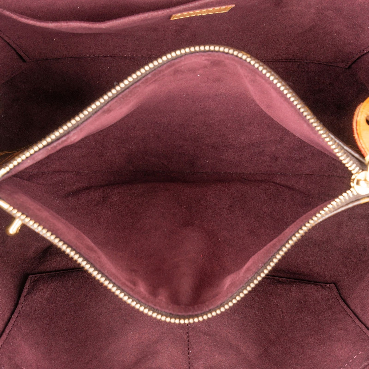 Louis Vuitton Monogram Canvas Montaigne MM handtas