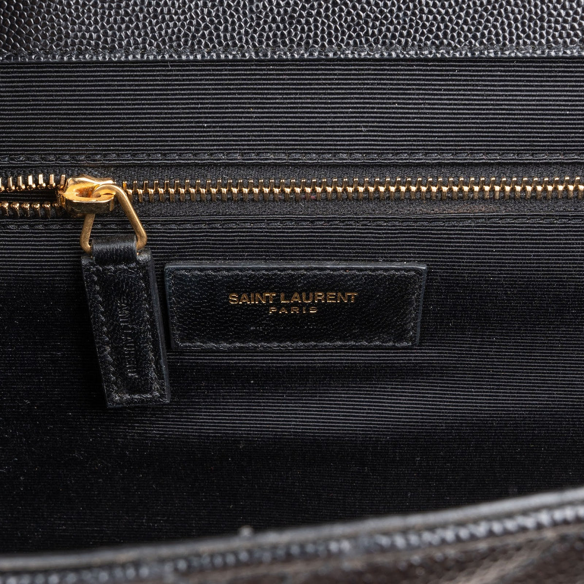Borsa a tracolla Saint Laurent Large Envelope in pelle Grain de Poudre