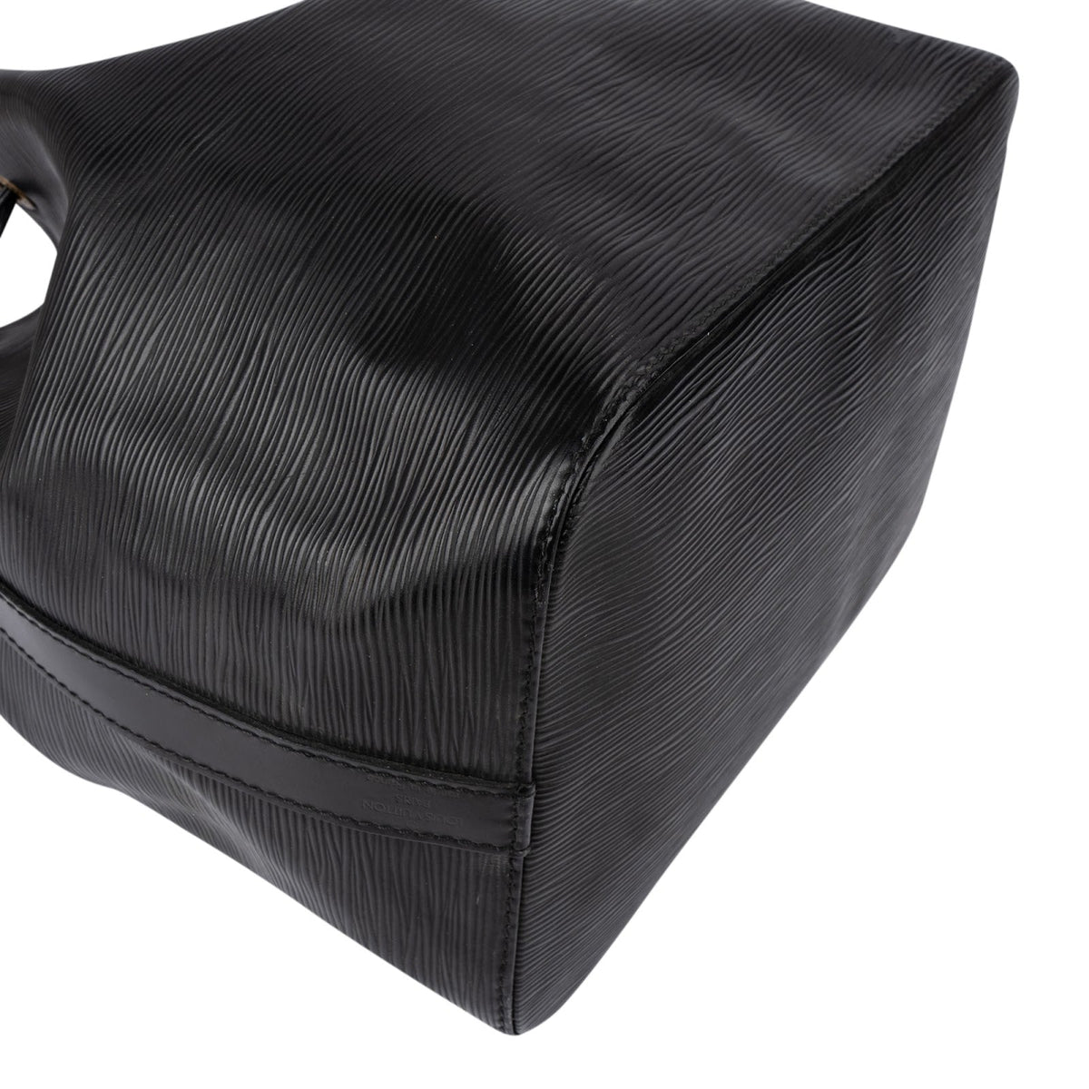 Sac bandoulière Petit Noé Louis Vuitton en cuir épi noir