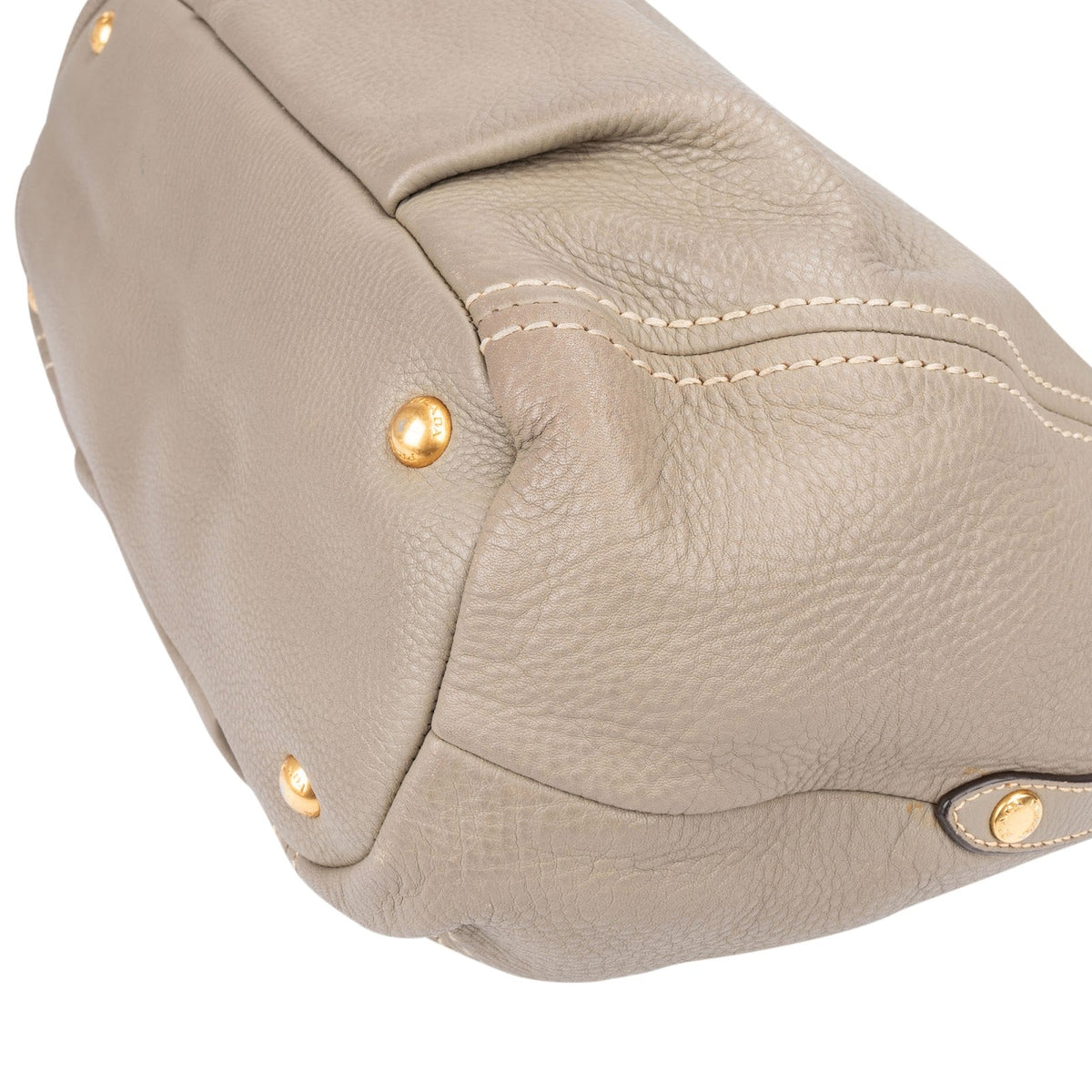 Prada Hobo aus taupefarbenem Vitello-Daino-Leder – Ansicht 9
