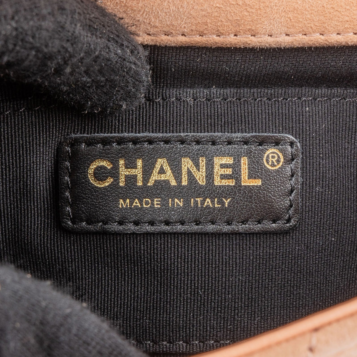 Chanel Wildleder Rectangular Single Flap Umhängetasche, Bild 13 von 14