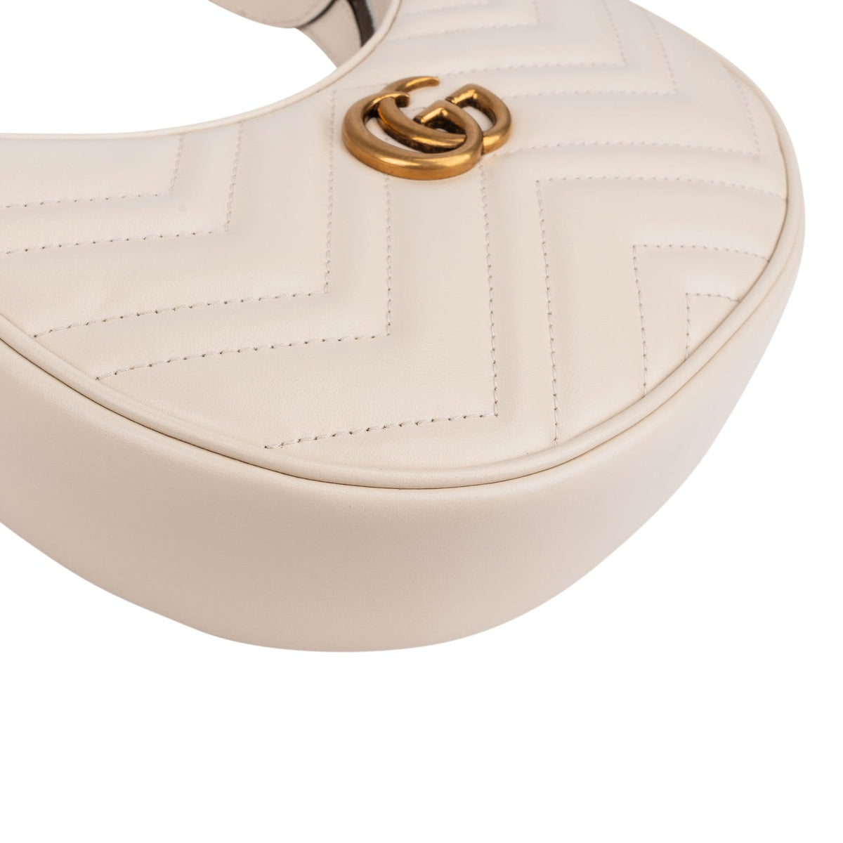 Gucci GG Marmont Half-Moon-Shaped Mini Schultertasche, Bild 9 von 12