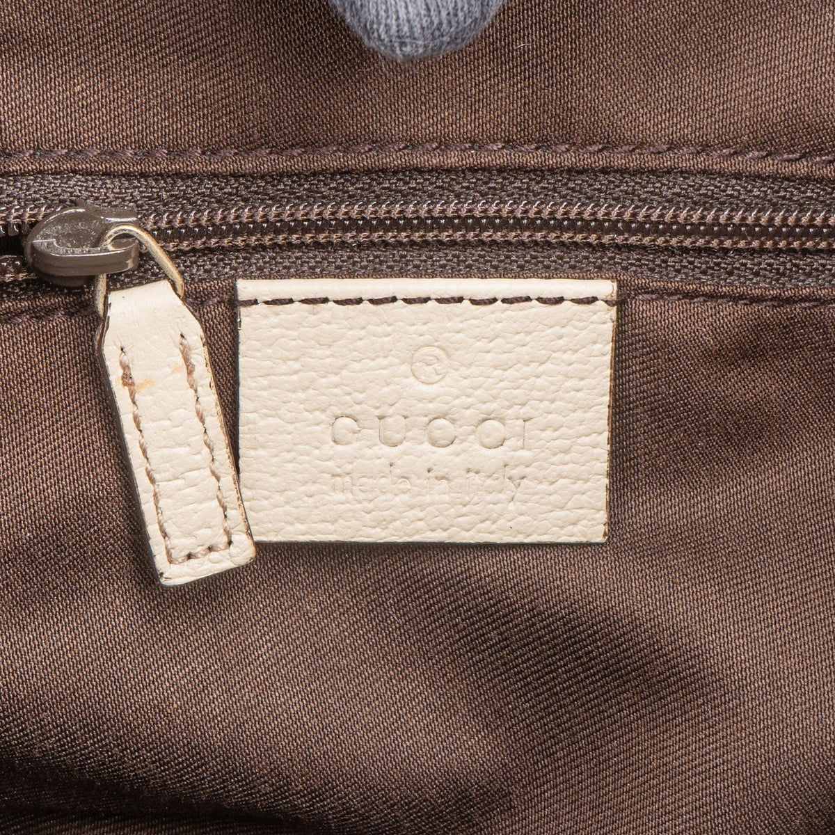 Gucci Monogram GG Canvas Abbey D-Ring Schultertasche, Bild 10 von 11