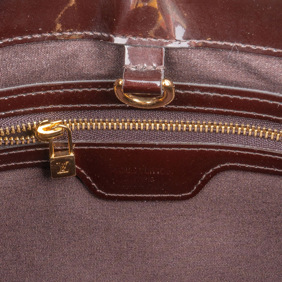 Louis Vuitton Wilshire PM aus Monogram Vernis – Ansicht 9