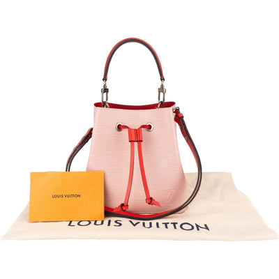Bolso bandolera Louis Vuitton NéoNoé BB bicolor en piel Epi rosa