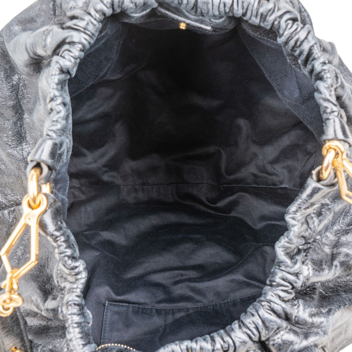 Bolso de mano Miu Miu Hobo Satchel fruncido en piel Vitello Lux negra