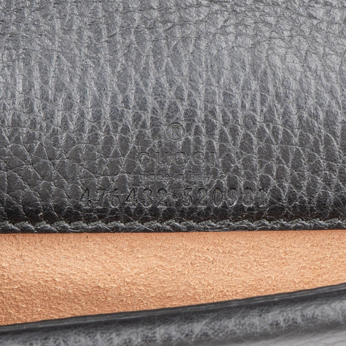 Gucci genarbtes Leder Dionysus Super Mini Umhängetasche, Bild 11 von 11