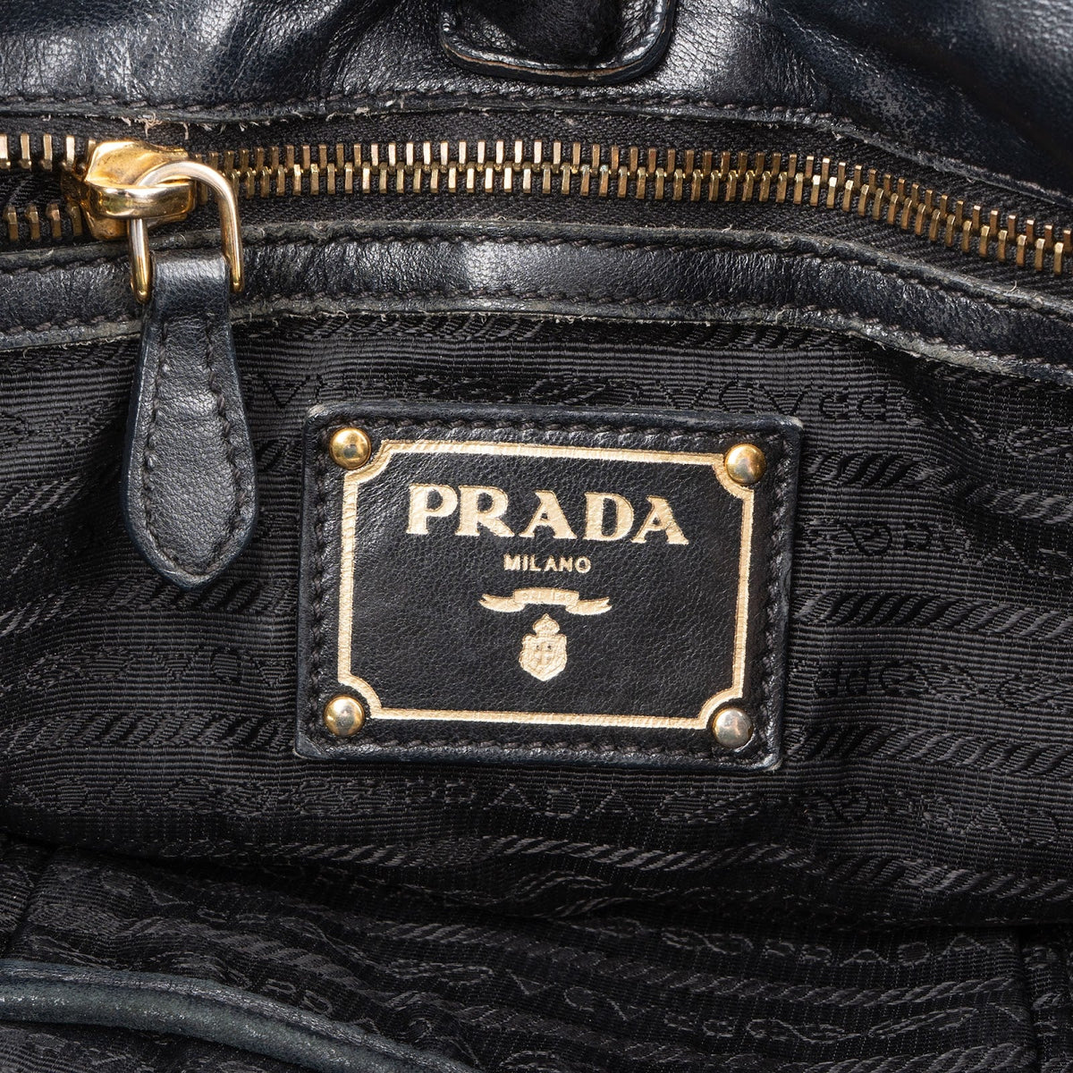 Prada Schwarz Tessuto Gaufre Drawstring Tote, Bild 11 von 13