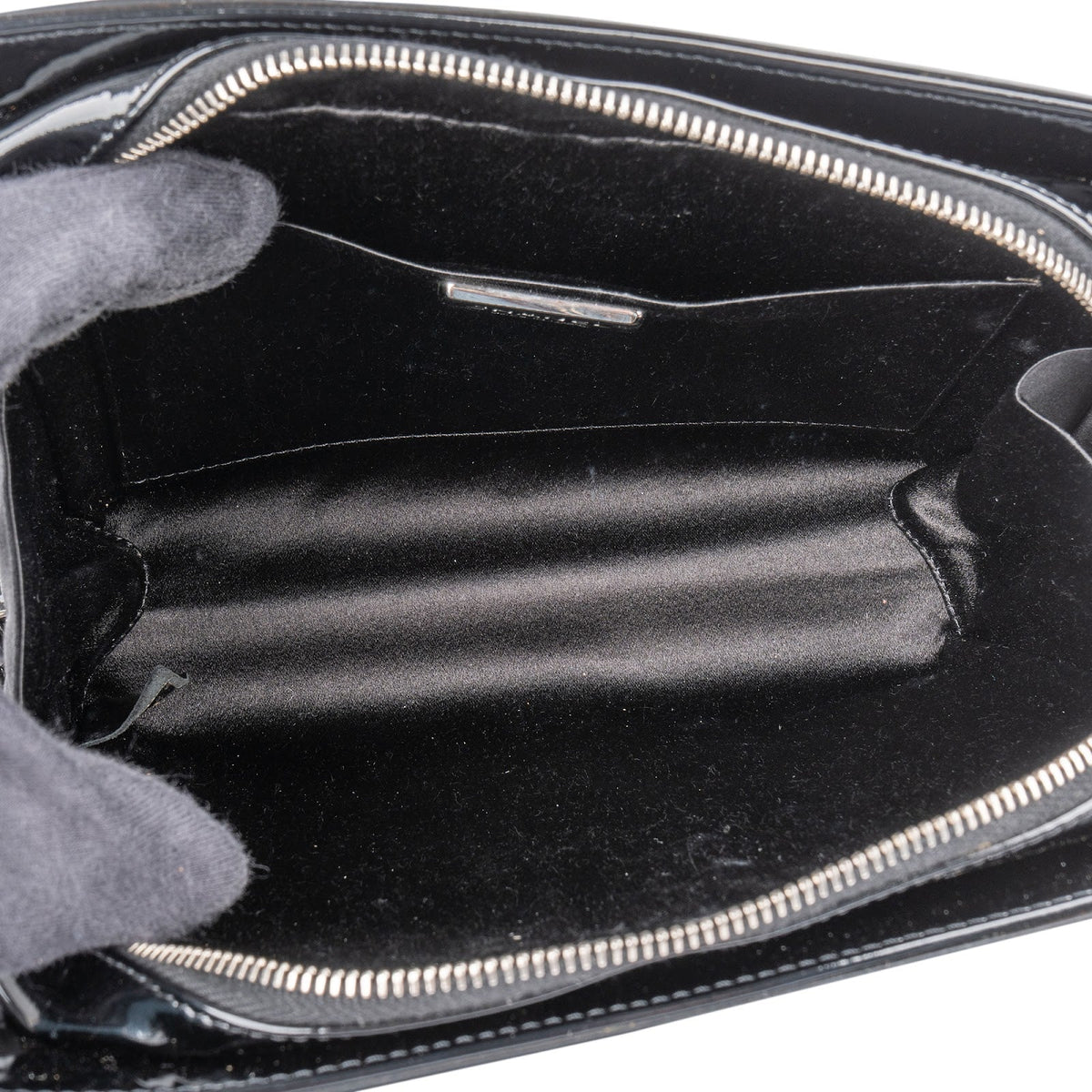 Sac à main Chanel Timeless CC Flap en cuir verni