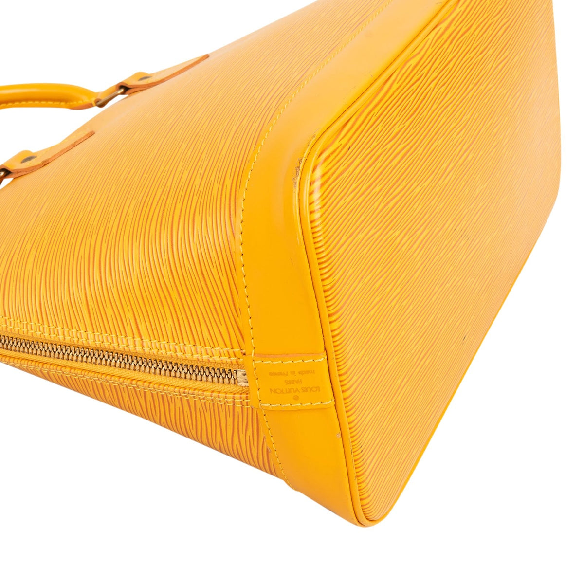 Sac à main Louis Vuitton Alma PM en cuir épi jaune