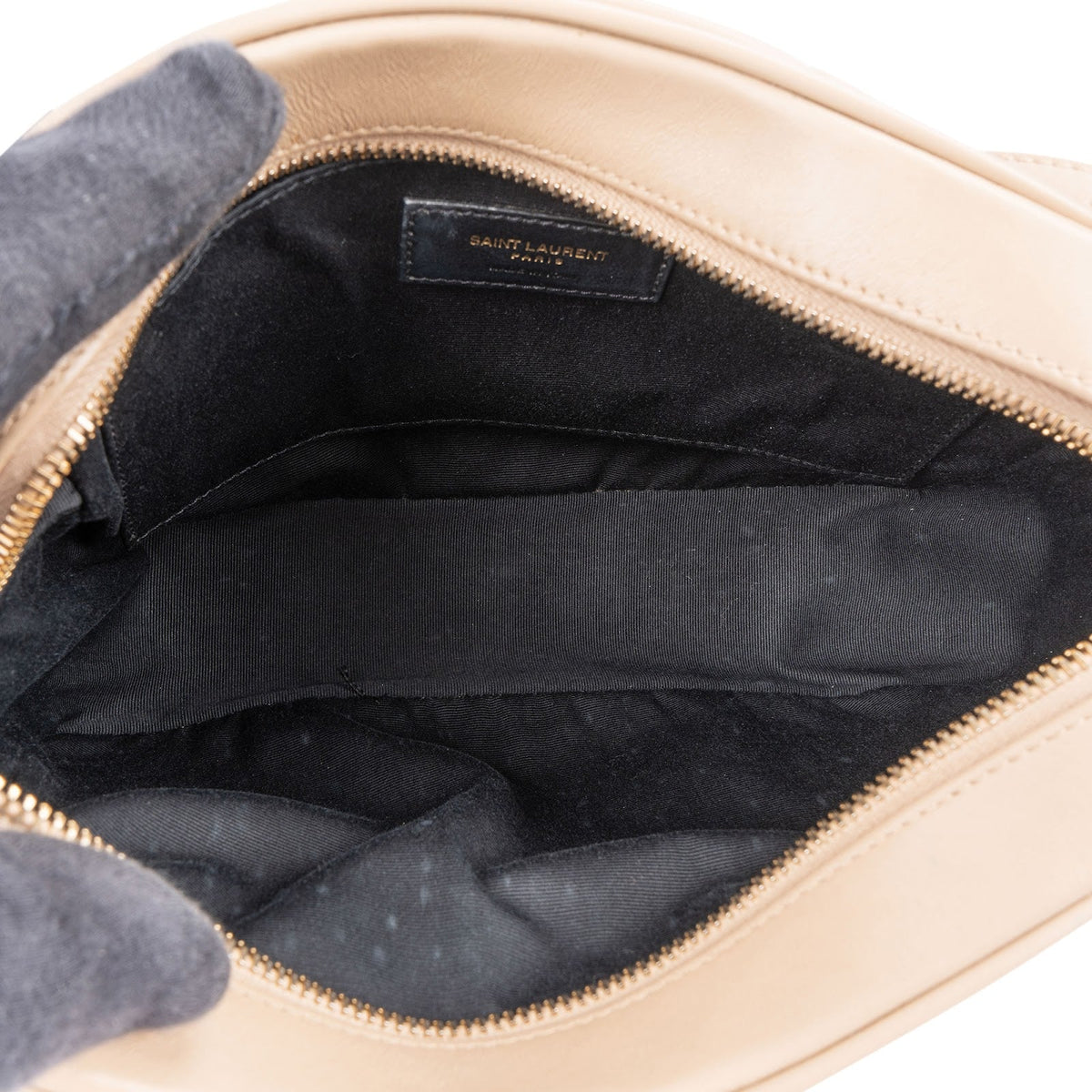 Borsa a tracolla Yves Saint Laurent Lou Camera in pelle trapuntata