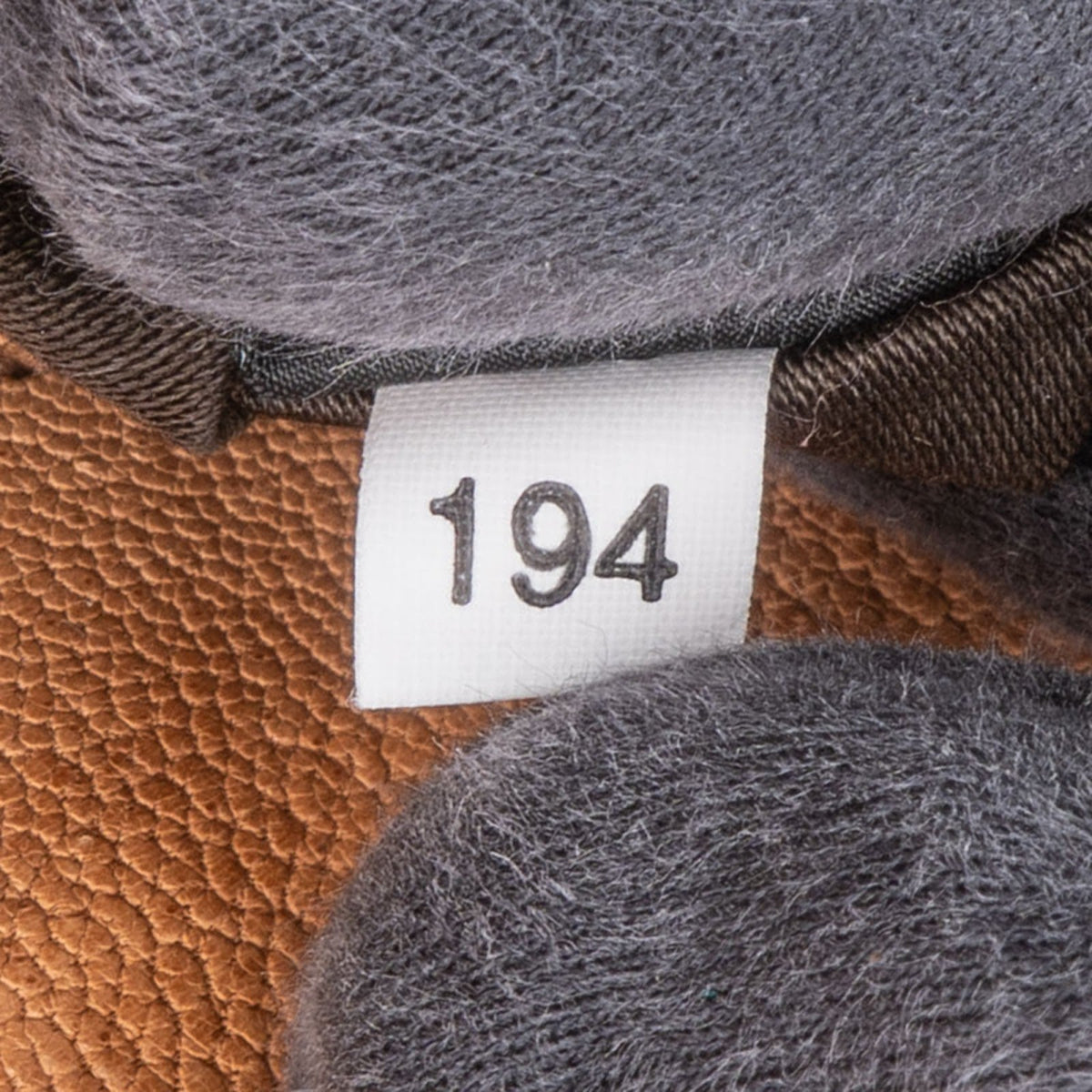 Miu Miu Coffer City aus braunem Matelassé-Leder – Ansicht 11