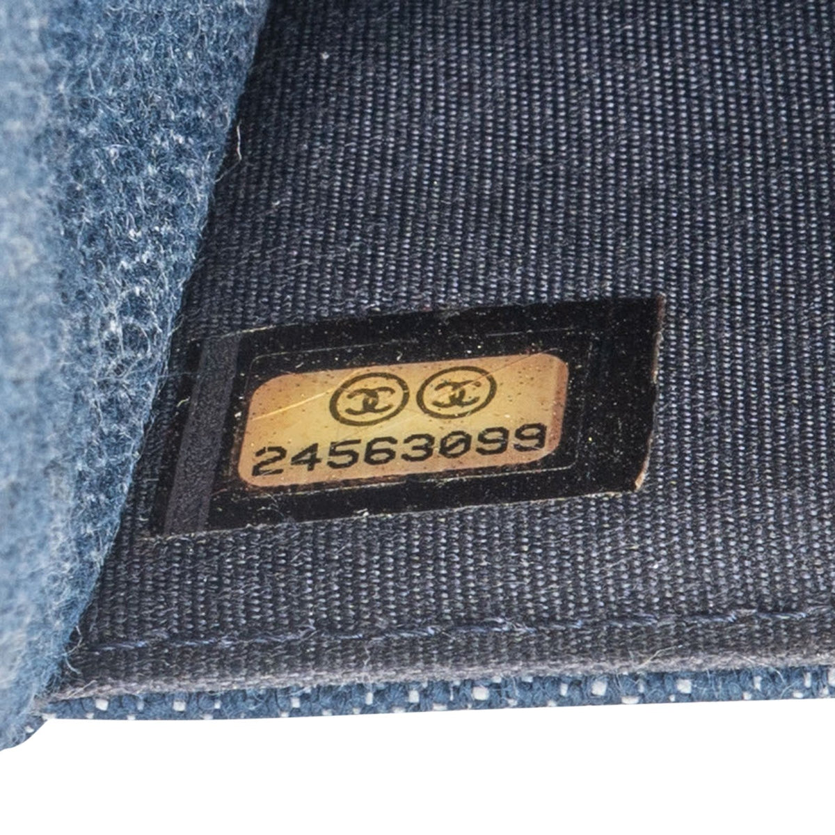 Chanel Denim Samt Graffiti Wallet on Chain, Bild 14 von 14