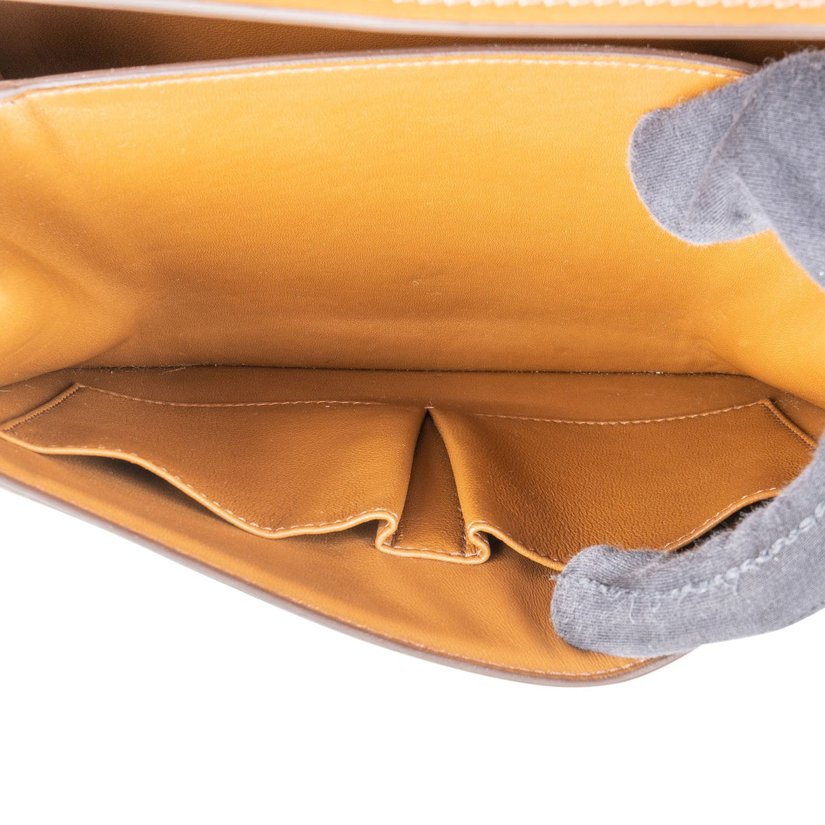 Celine Classic Box schoudertas van kalfsleer in de kleur bruin