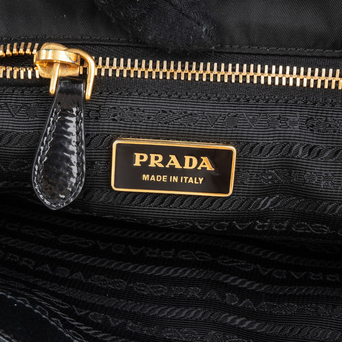 Sac cabas et porté épaule Prada en nylon Tessuto et cuir verni