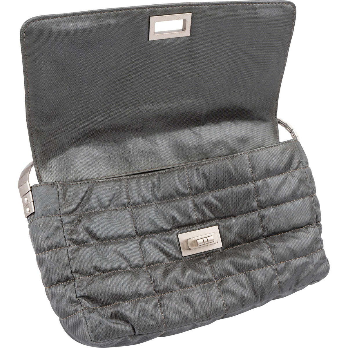 Chanel Chocolate Bar Flap aus Nylon (limitiert) – Ansicht 11