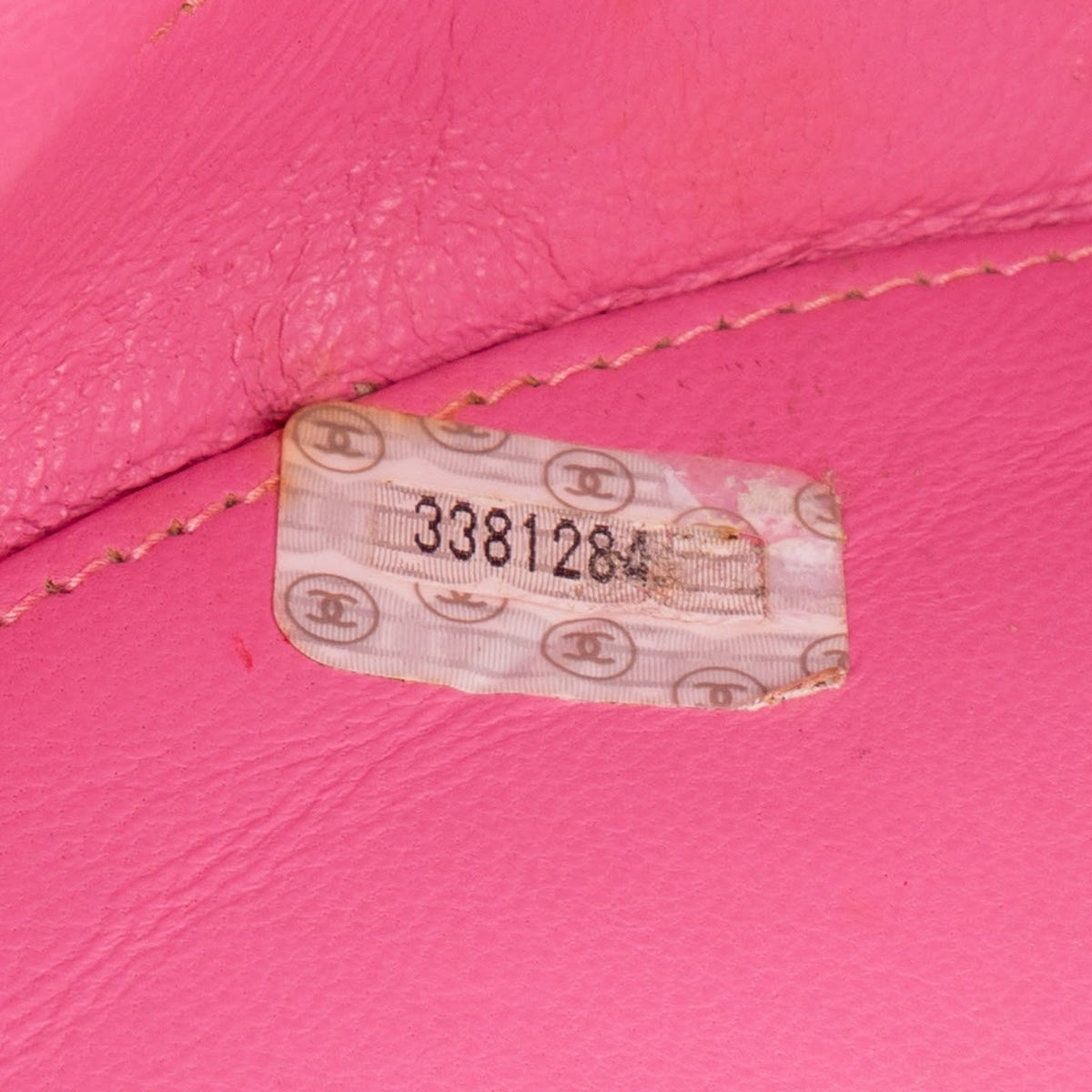 Borsa a mano Chanel Iconic Vanity rotonda in pelle verniciata trapuntata