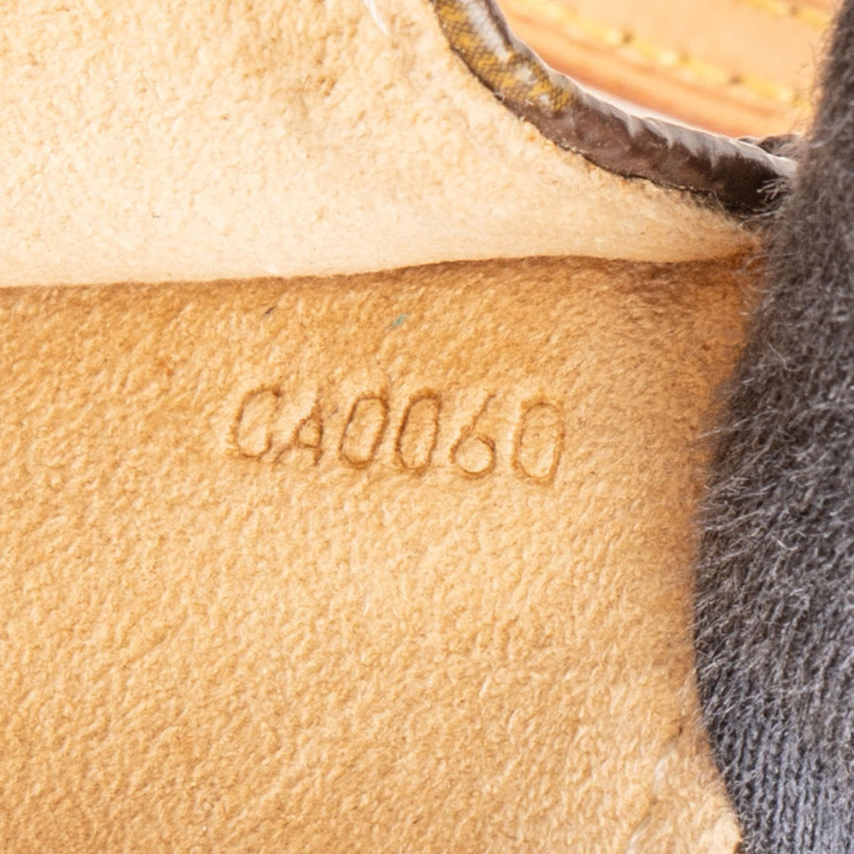Louis Vuitton Twin Pochette Monogram, Bild 11 von 11